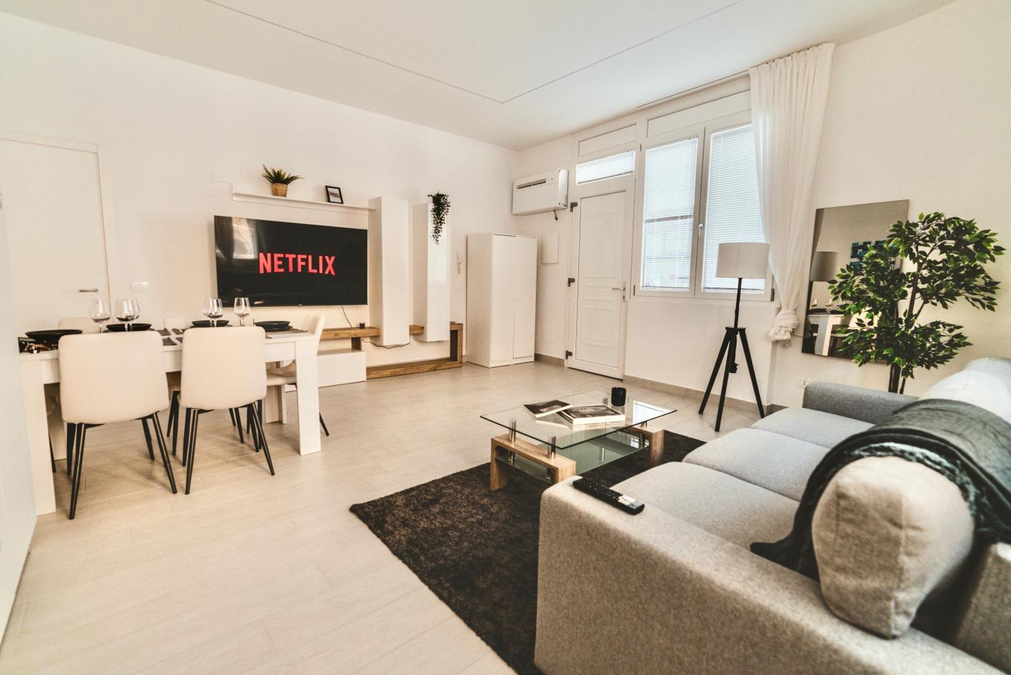 Exclusive Luxury With Private Parking Holiday home